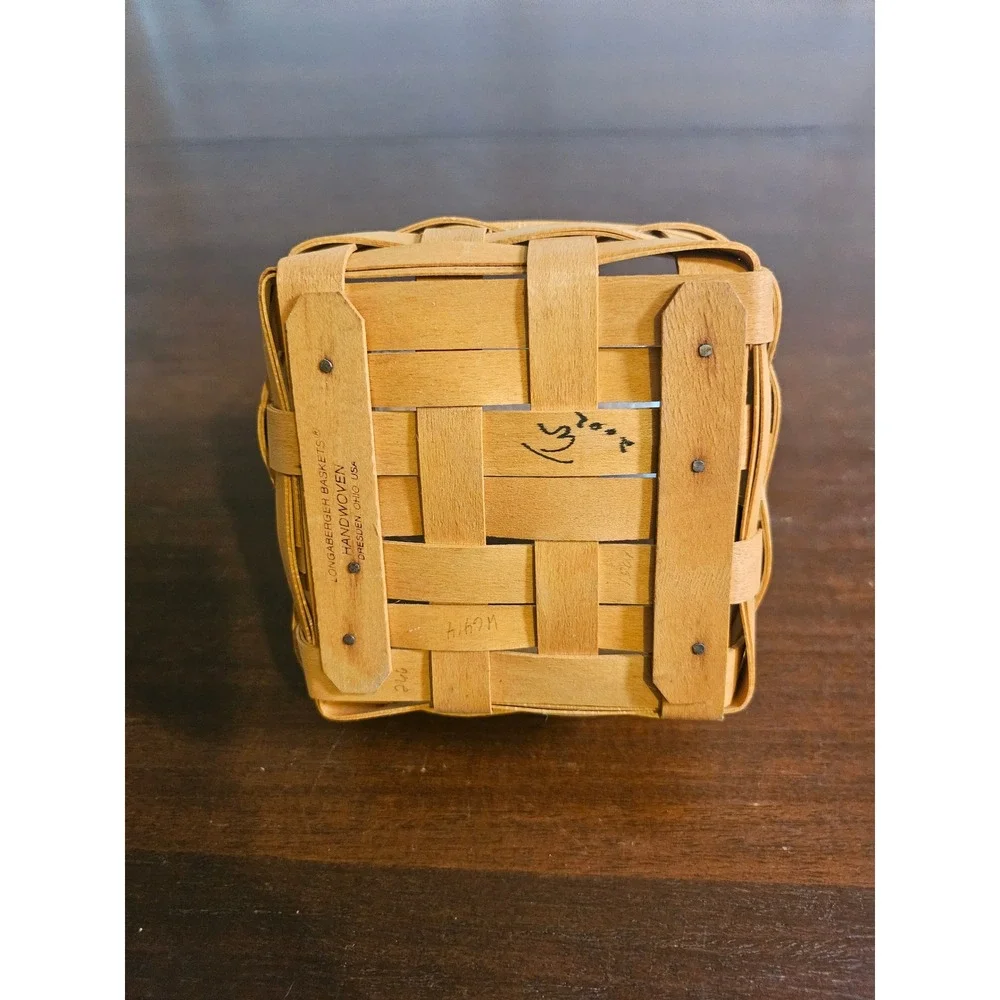 Longaberger Woven Basket Unisex Small Tan Handwoven Wood with Plastic Liner